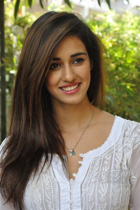 Disha Patani: Bio, Height, Weight, Age, Measurements